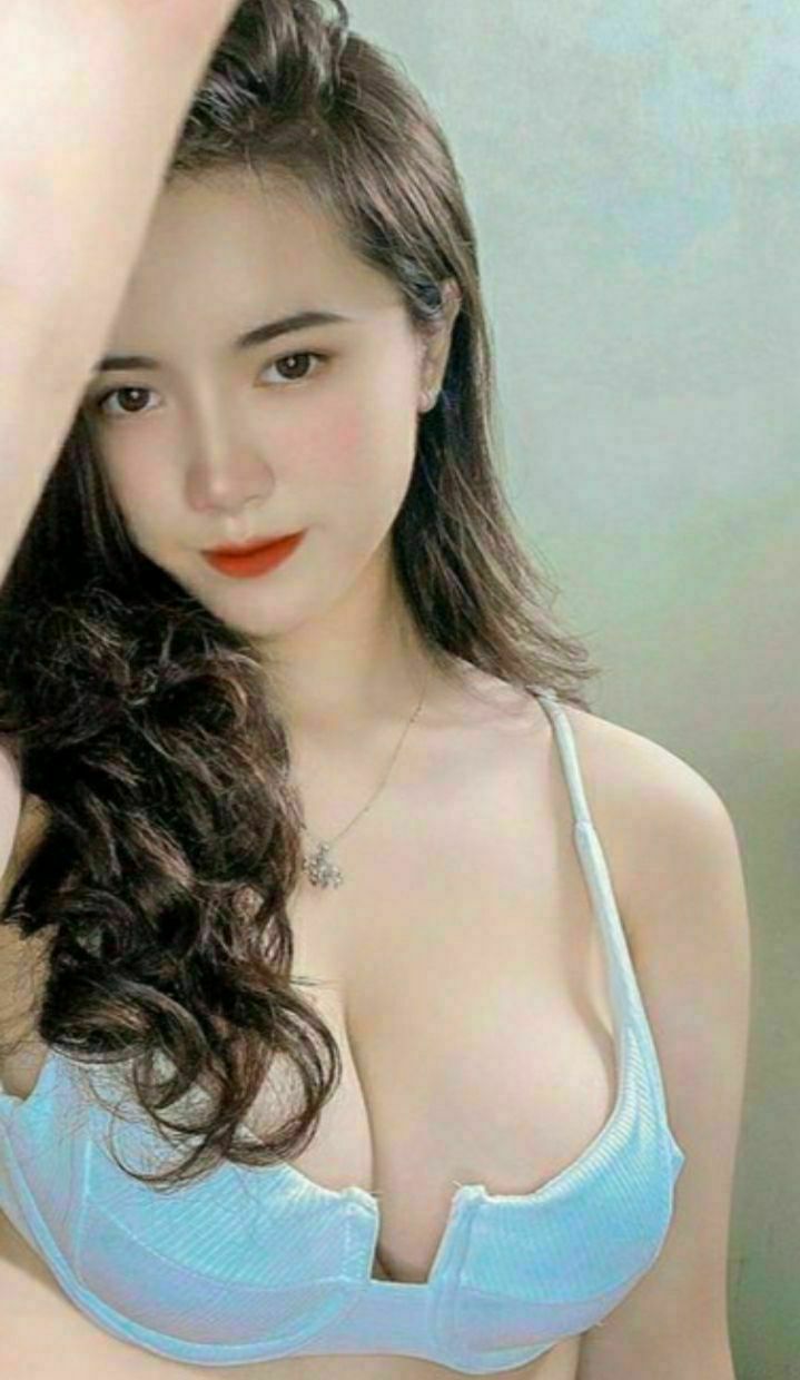 Mấy em người yêu điệu đà dễ thương thường thích được bắn lên mặt lắm